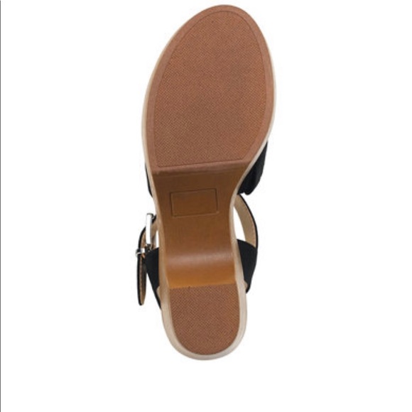 *** Only Size 8.5 *** Mules -Closed Toe Platforms - Picture 5 of 6